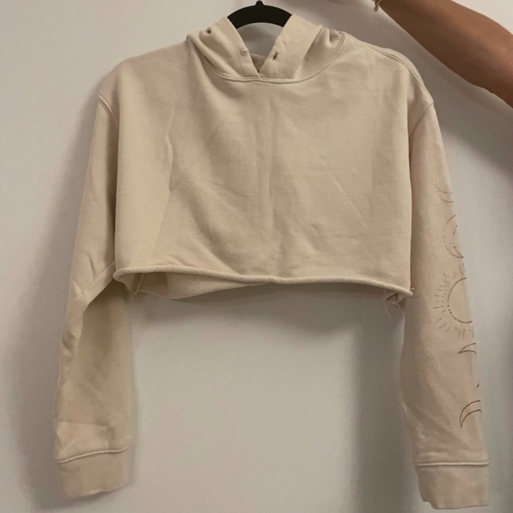 Cropped Hoodie with sleeve designs